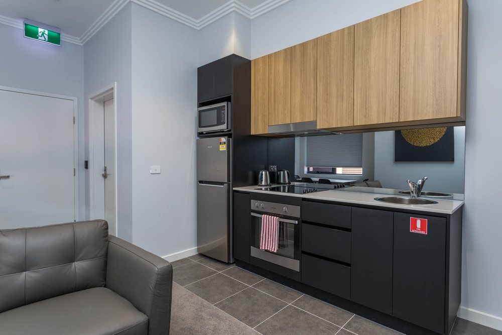 suite 3 kitchen
